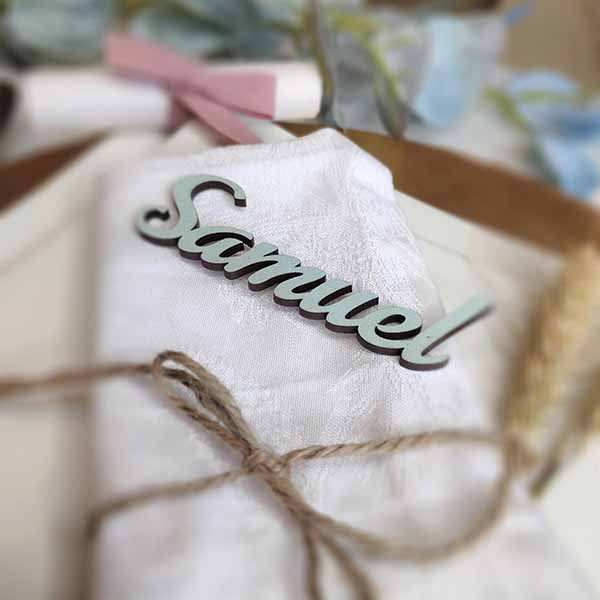 Nombres marca sitios de madera para bodas Mint